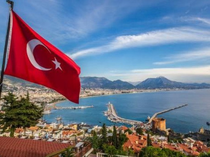 В Турции резко увеличилось число заразившихся COVID-19 после открытия курортов