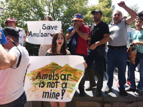 В Армении снова многочисленные протесты против запуска золотого прииска в Амулсаре – ФОТО