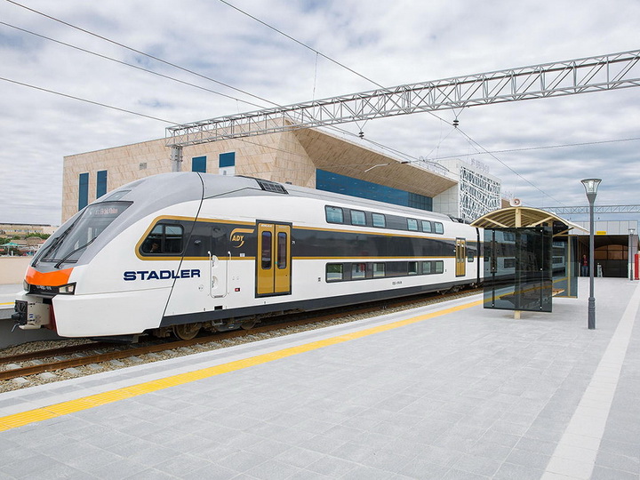 На линию Баку-Пиршаги-Сумгайыт будут выпущены дополнительные поезда - ФОТО