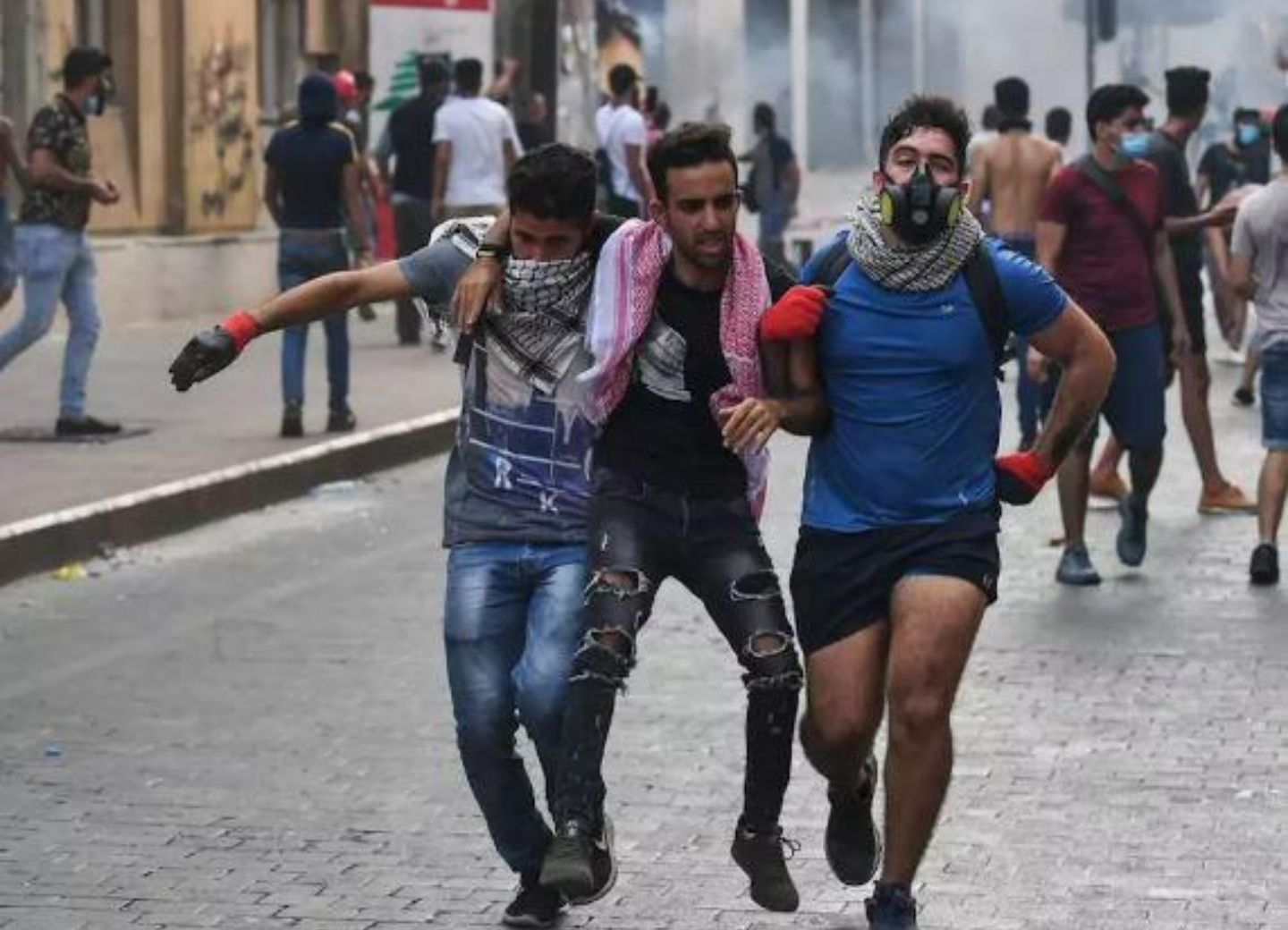 СМИ: число пострадавших в ходе протестов в Бейруте достигло 728