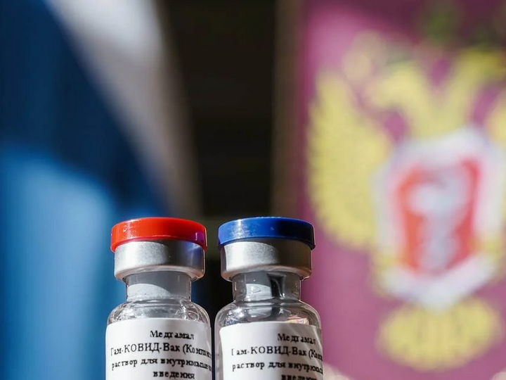 Не прошла III фазу: российская вакцина от коронавируса столкнулась с критикой