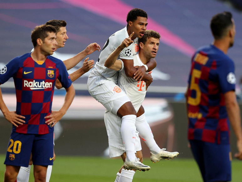 «Бавария» забила восемь мячей «Барселоне» и вышла в полуфинал Лиги чемпионов - ФОТО - ВИДЕО