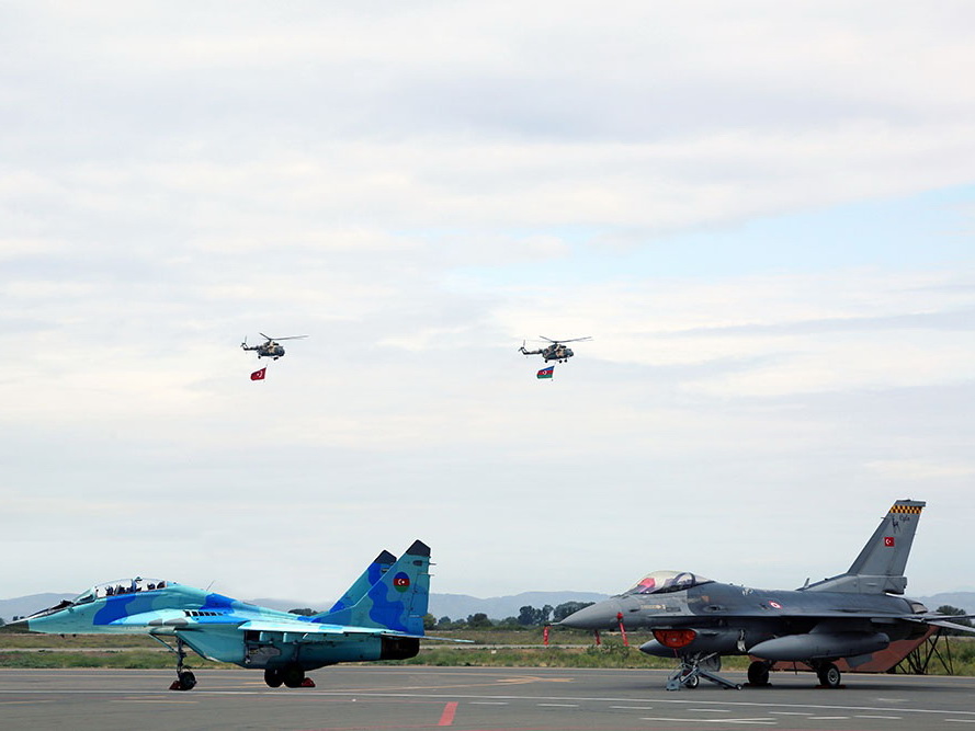 ВВС Азербайджана и Турции совершат совместные полеты над городом Гянджа