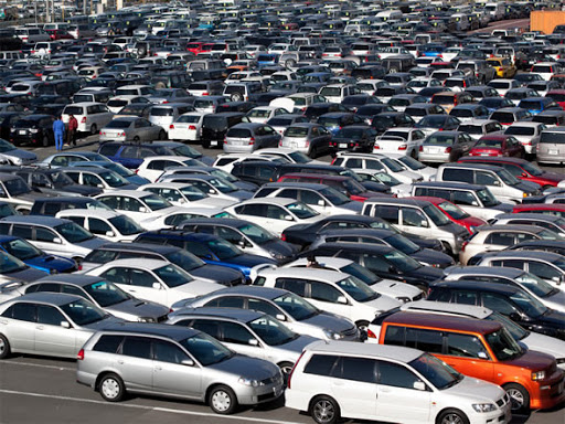 Эксперт о парадоксах роста ввоза автомобилей в Азербайджан: «Их покупают на последние деньги, влезают в долги…»