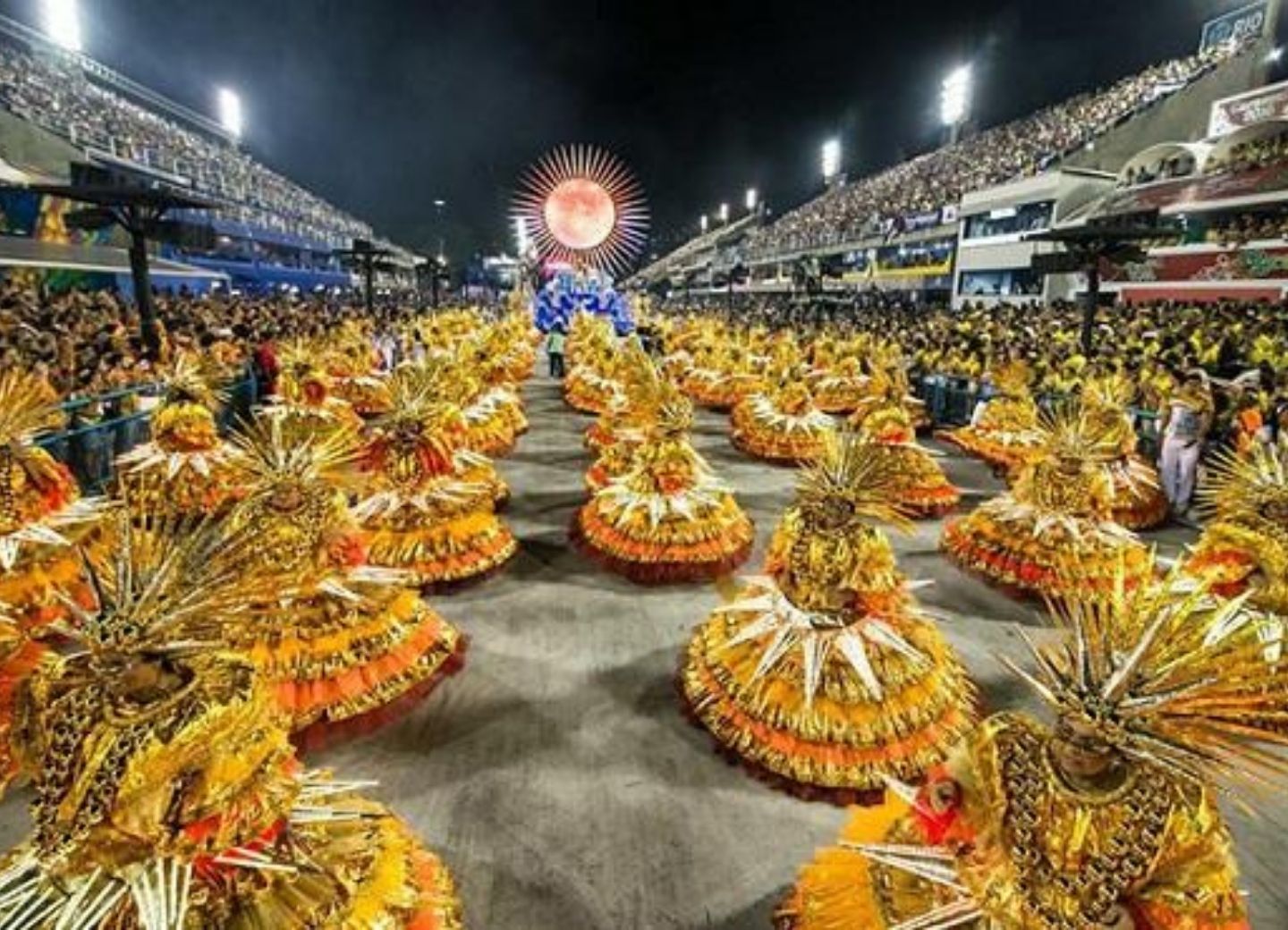 Всемирно известный ежегодный карнавал в Рио-де-Жанейро отложили из-за коронавируса – ФОТО