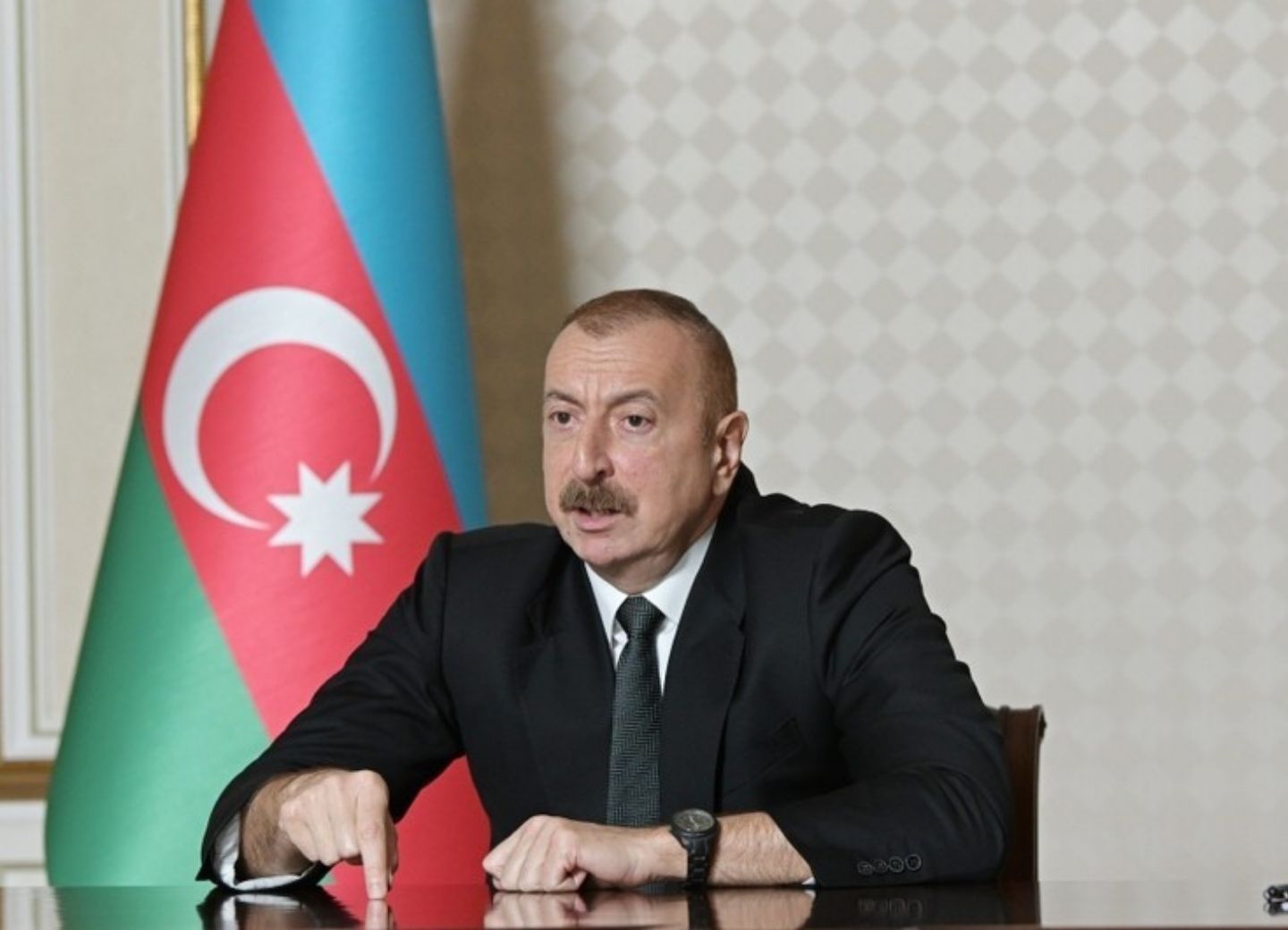 Ильхам Алиев: Деятельность сопредседателей Минской группы ОБСЕ не дала никаких результатов