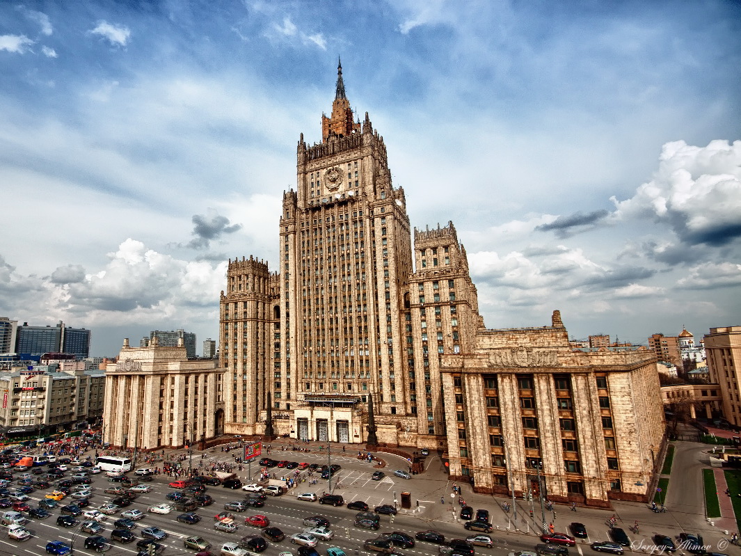 Москва призывает стороны карабахского конфликта прекратить огонь и приступить к переговорам - МИД РФ