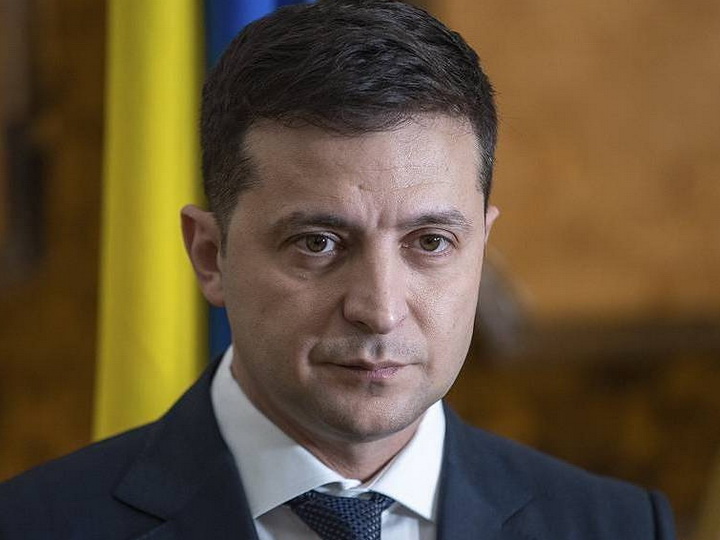 Владимир Зеленский заявил, что Киев не будет оказывать военную помощь сторонам конфликта в Нагорном Карабахе