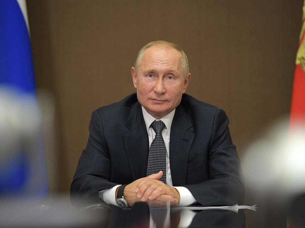 Путин обсудил с Совбезом работу российских миротворцев в Карабахе