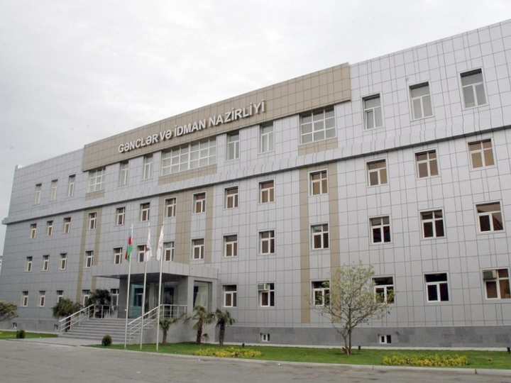 ABŞ senatoru və Almaniya Bundestanqı Azərbaycan gənclərinə cavab verib