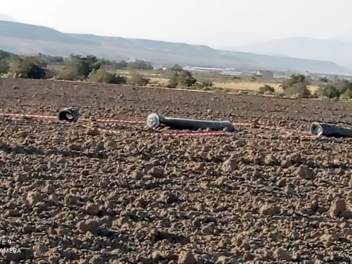 ANAMA: Территория в Хызы расчищается от обломков выпущенной армянами ракеты С-300
