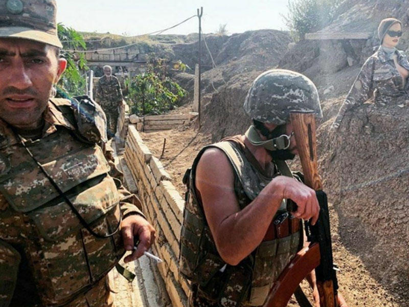 Ermənistan ordusu döyüş bölgəsində manekenlərdən istifadə edir