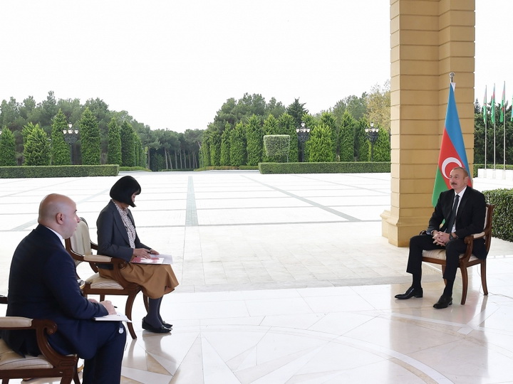 Президент Ильхам Алиев дал интервью японской газете Nikkei - ФОТО