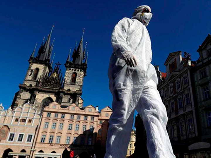 Чехия стала второй страной в Европе, вновь объявившей локдаун из-за коронавируса