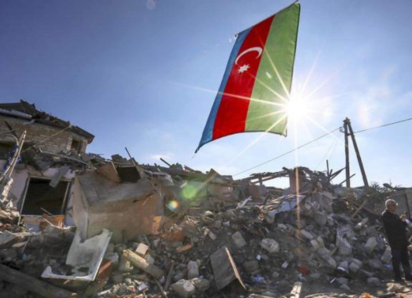 Российские СМИ: Азербайджан призывает остановить атаки на мирных граждан вне зоны боевых действий – ФОТО