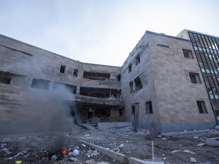 Очередной армянский фейк: «разрушенный роддом» в Ханкенди оказался стройплощадкой – ФОТО