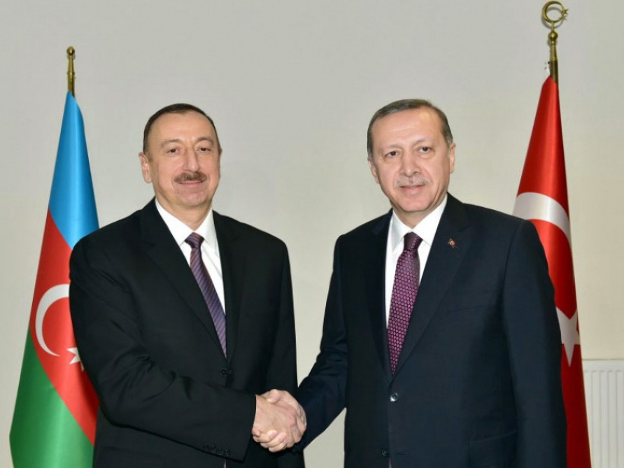 Ильхам Алиев: Народы Азербайджана и Турции будут и впредь находиться рядом друг с другом