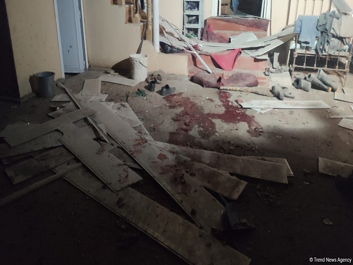 Goranboyda Ermənistanın raket atəşi nəticəsində dağılan evdən görüntülər – FOTO