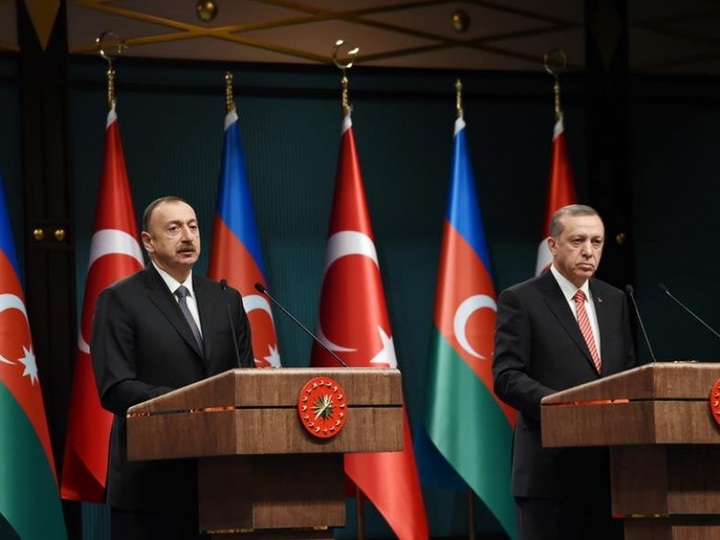 Ильхам Алиев: Азербайджан готов оказать братской стране всяческую помощь