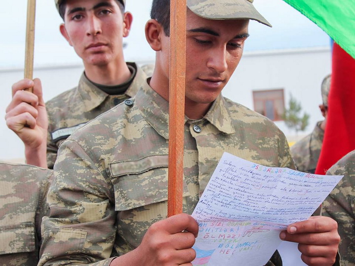 Азербайджанским солдатам отправлено более 10 тысяч писем