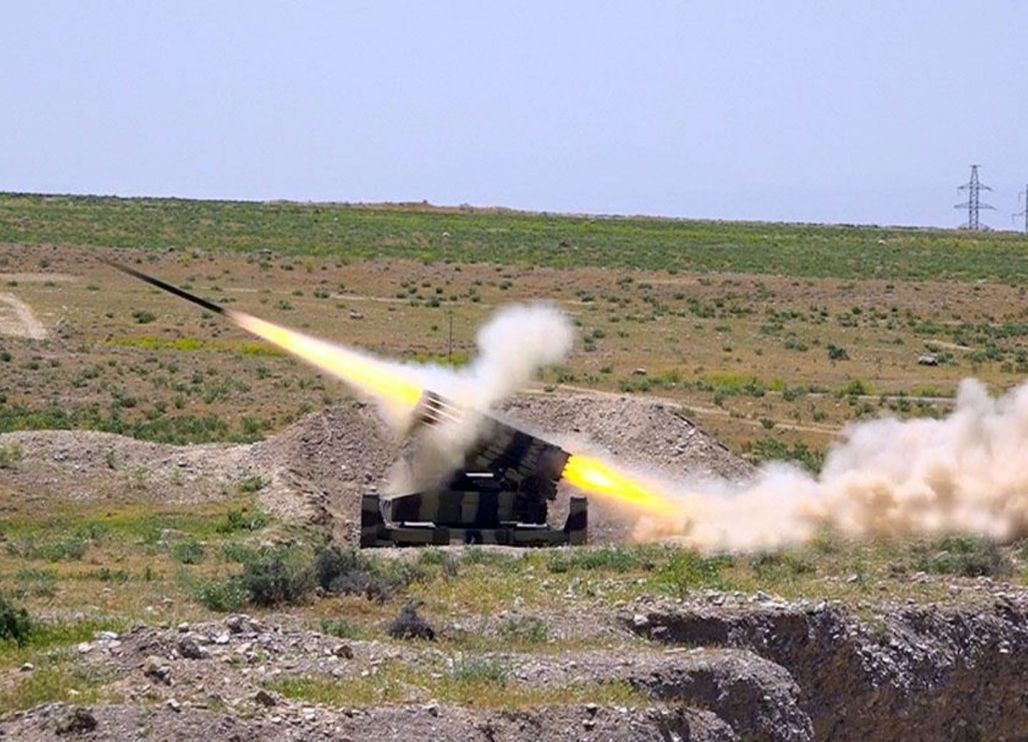 Губадлинский район подвергается артобстрелу с территории Армении