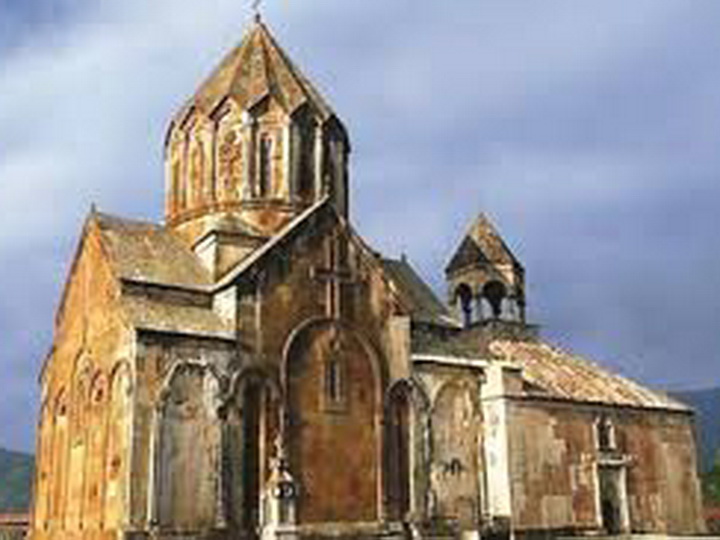 Армения «спасает реликвии», совершая разбой в Кяльбаджаре