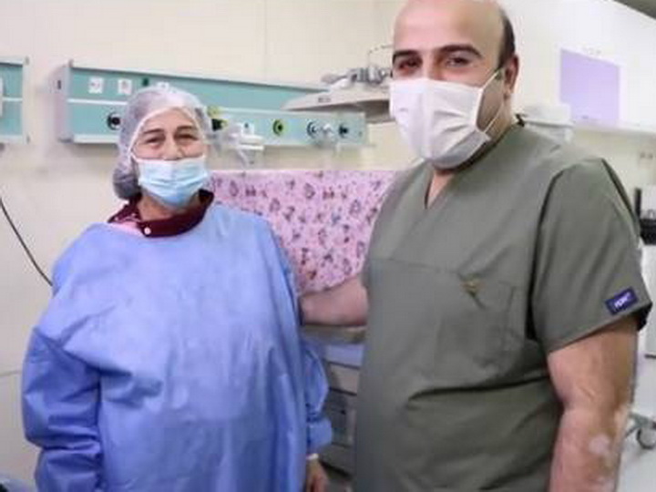 В Баку 63-летняя женщина стала матерью – ФОТО