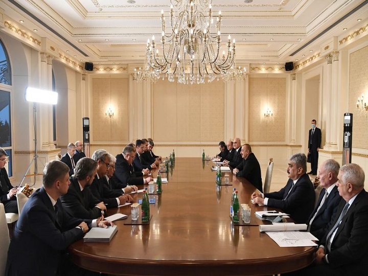 Prezident İlham Əliyev Rusiyanın xarici işlər nazirini qəbul edib – FOTO
