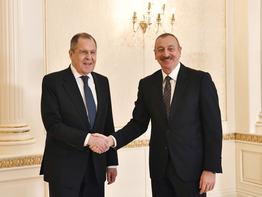 Президент Ильхам Алиев принял министра иностранных дел России Сергея Лаврова - ФОТО