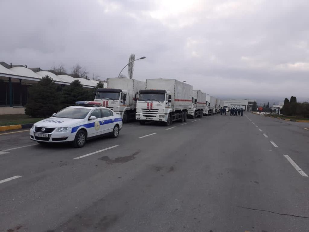 МЧС Азербайджана сопроводило гуманитарный караван, отправленный Россией в Шушу и Ханкенди - ФОТО – ВИДЕО