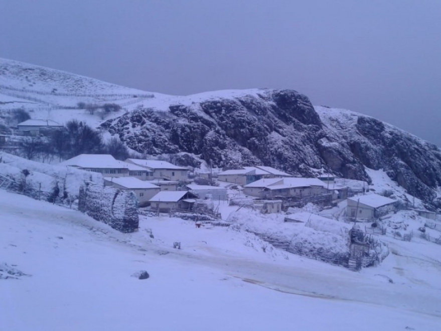 В ряде районов Азербайджана идет снег - ФОТО - ВИДЕО
