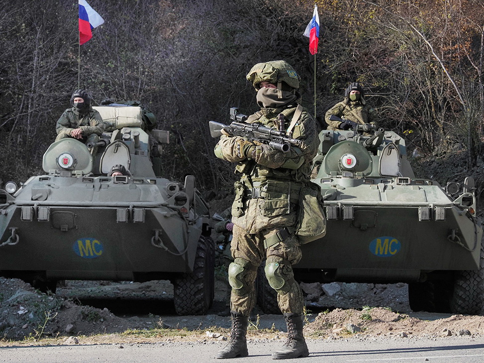 Минобороны РФ заявило, что российские миротворцы контролируют Лачинский коридор в Карабахе – ФОТО