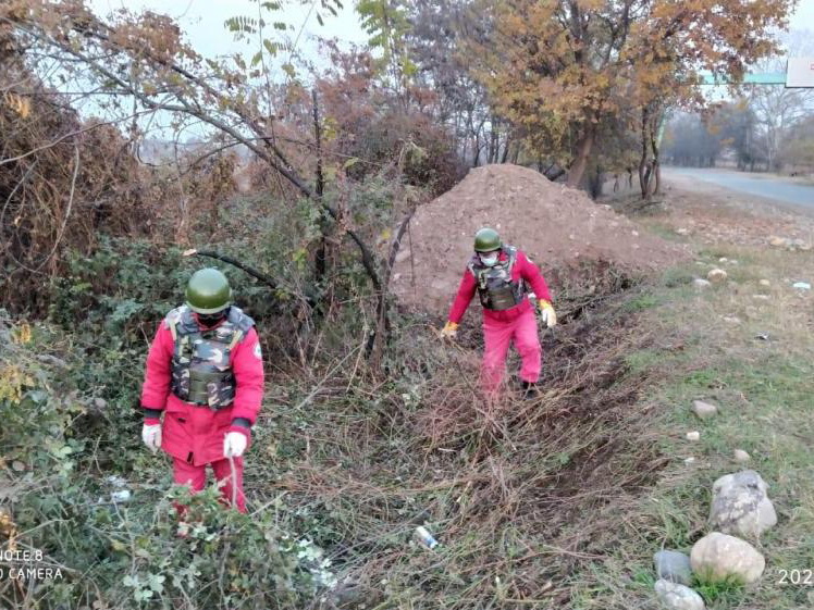 Ведущая в Суговушан дорога полностью очищена от мин и боеприпасов – ФОТО