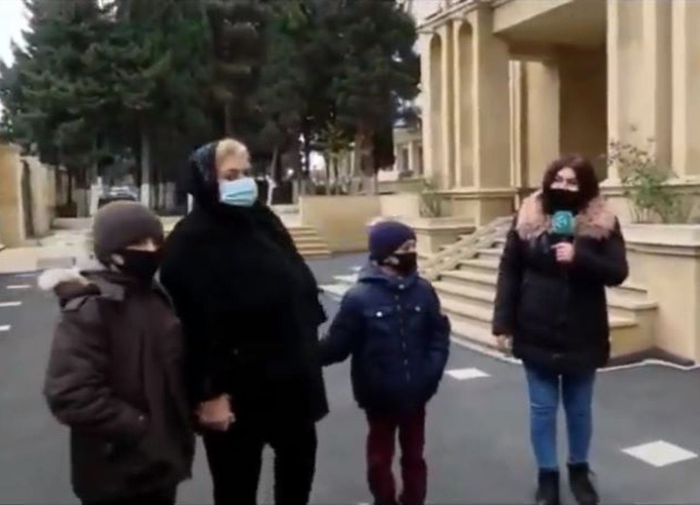 Дети шехида приняты в одну из престижных бакинских школ – ВИДЕО