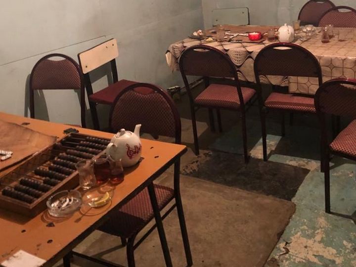 Mingəçevirdə gizli fəaliyyət göstərən çayxana aşkarlandı