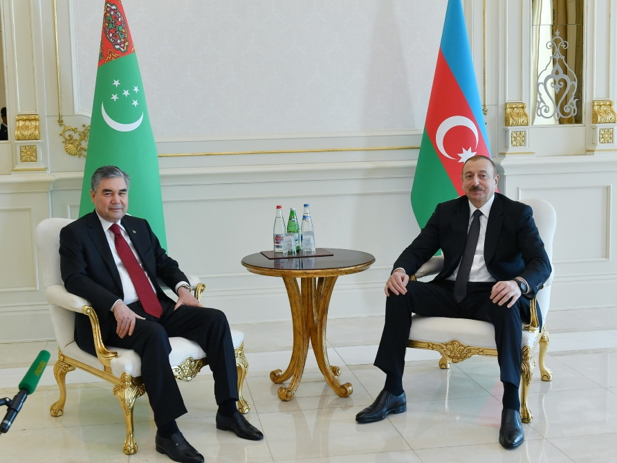 Президент Туркменистана: Азербайджан добился значительных успехов в укреплении своей государственности