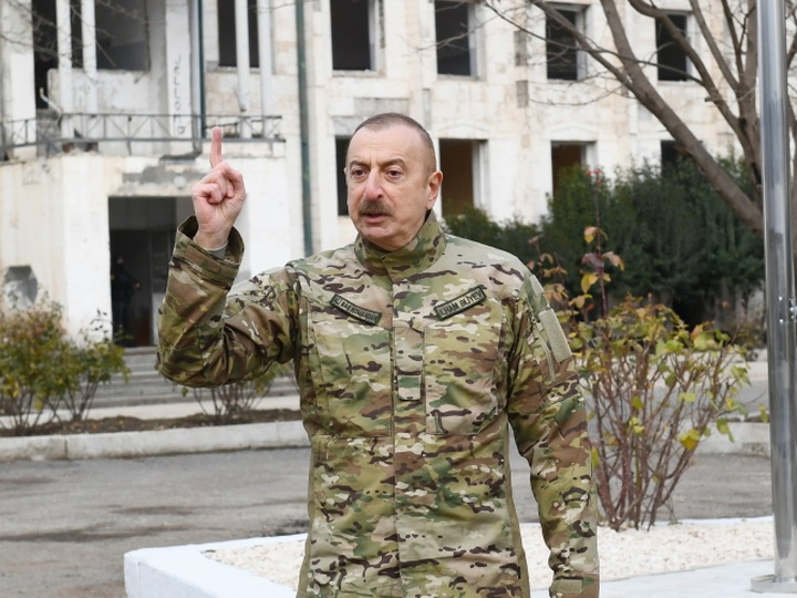 Ильхам Алиев: Если с той стороны будет хоть один выстрел, преподадим такой урок, что они забудут свое имя