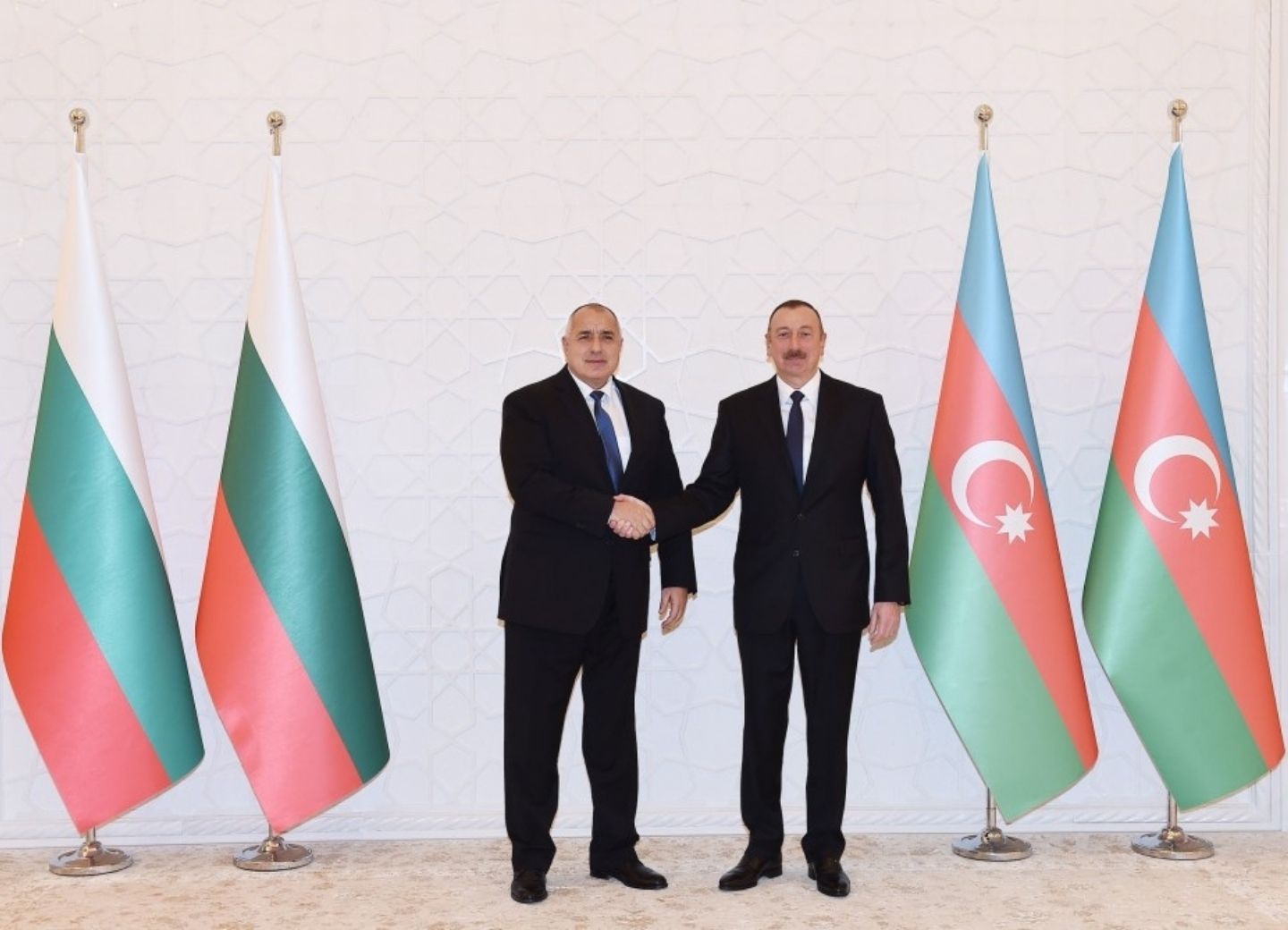 Состоялся телефонный разговор между Президентом Азербайджана и премьер-министром Болгарии