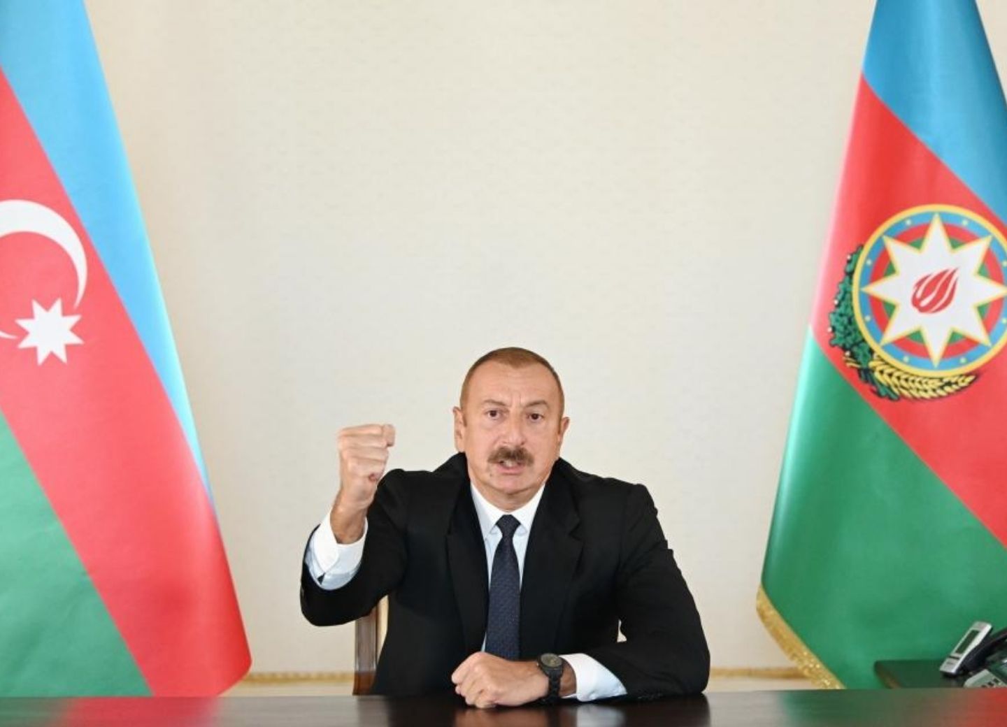 «Железный кулак на месте»: Ильхам Алиев предостерегает Армению от новых провокаций