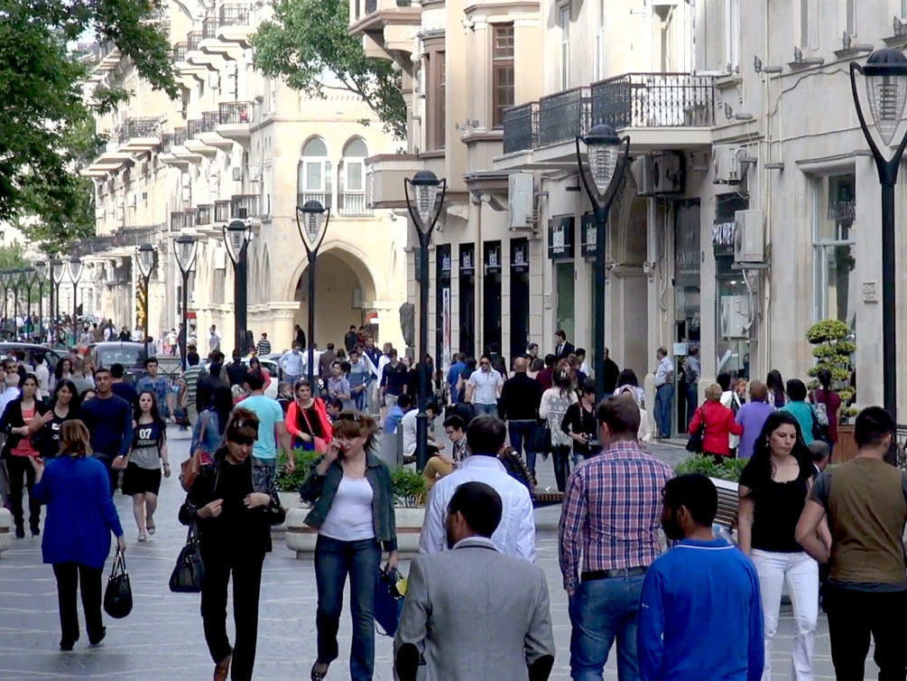 В Азербайджане увеличилась численность населения
