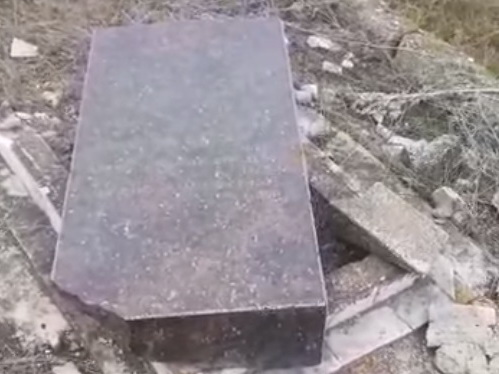 Армяне осквернили в Зангилане могилу матери советника министра – ВИДЕО