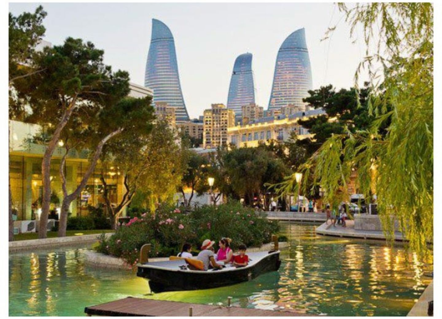 Баку вошел в число самых красивых для Instagram мест в мире