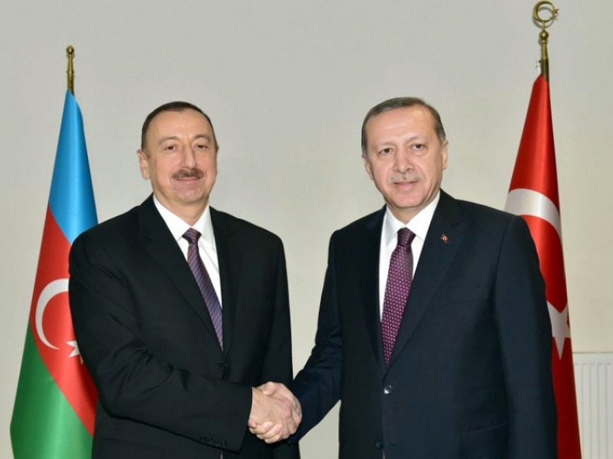 Президент Ильхам Алиев позвонил Президенту Турции Реджепу Тайипу Эрдогану