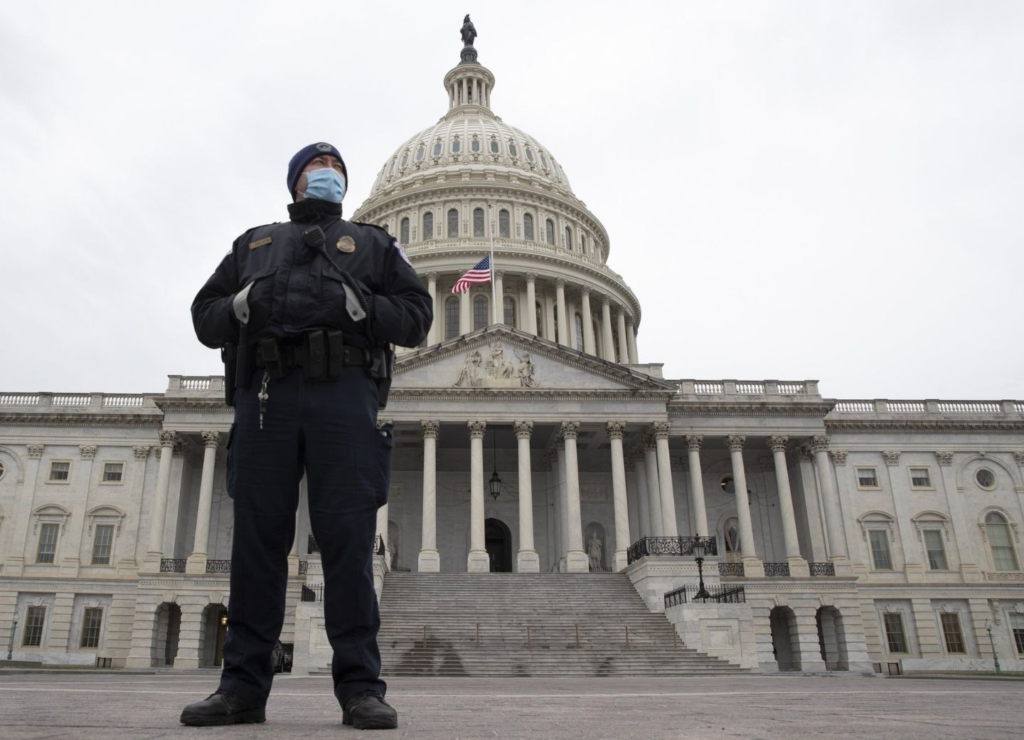 Вашингтон готовится к инаугурации Байдена в условиях повышенных мер безопасности