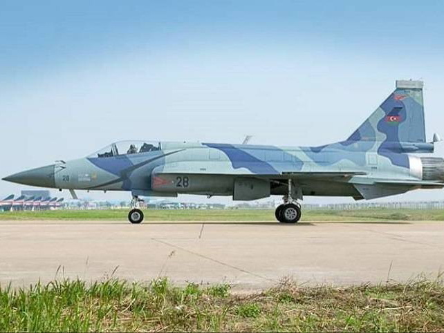 СМИ: Азербайджан получит первый JF-17 Block 3 - ФОТО
