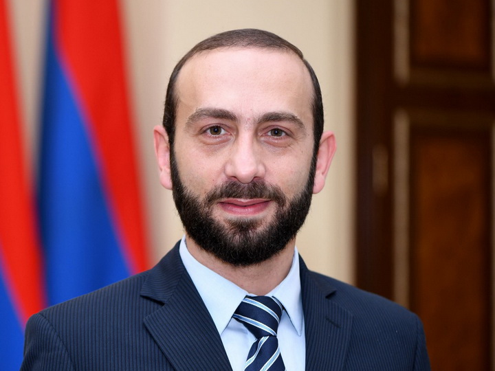 Скандал в Армении. Спикера парламента обвинили в работе на турецкую разведку