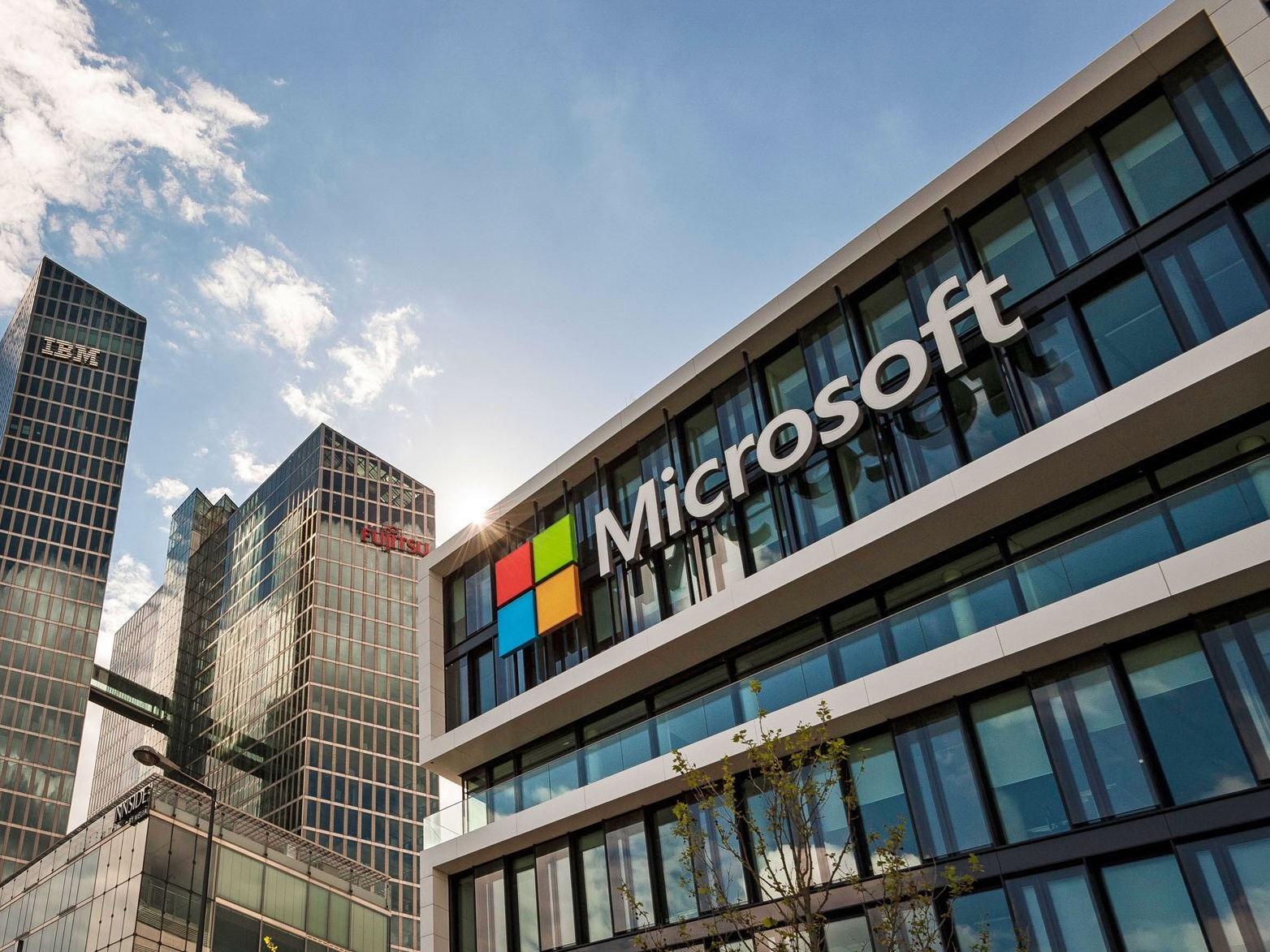 Компания Microsoft высоко оценила опыт Азербайджана в виртуальном образовании