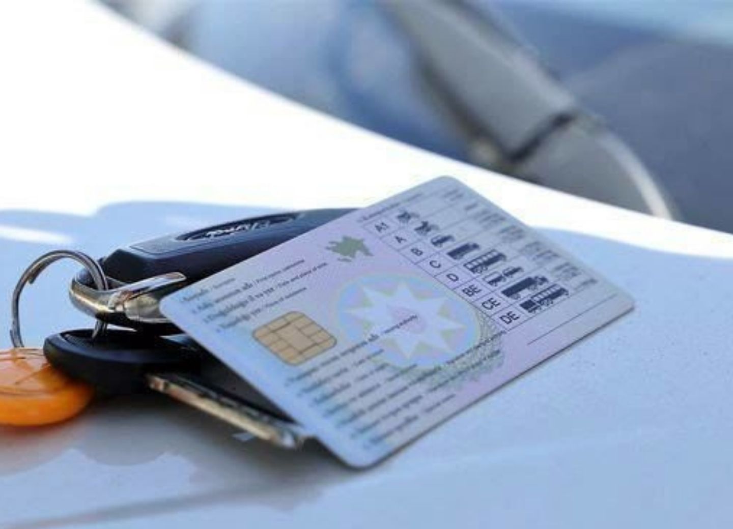 В Азербайджане отменяется требование иметь при себе водительские права