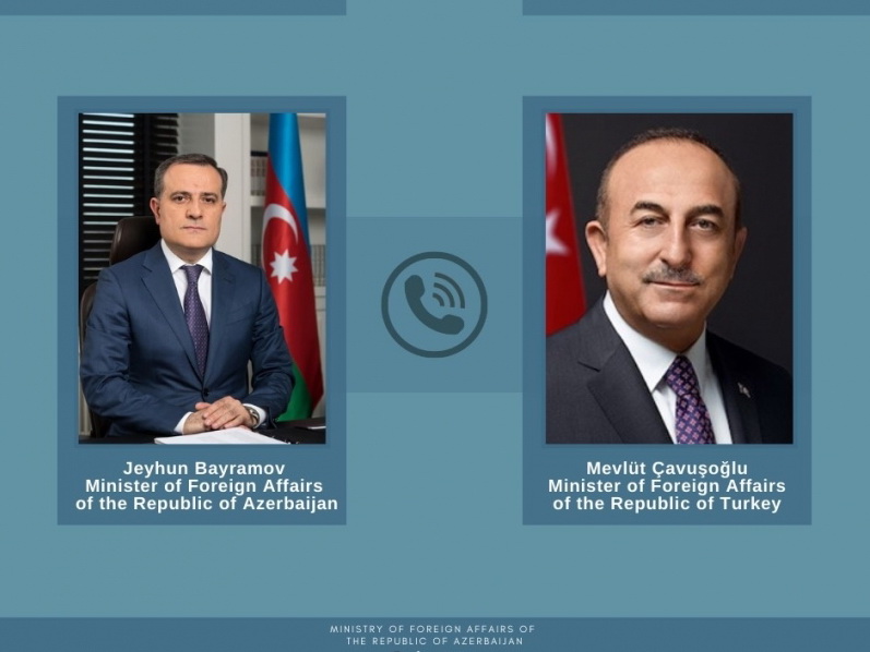 Главы МИД Азербайджана и Турции обсудили нападение пиратов на турецкое судно