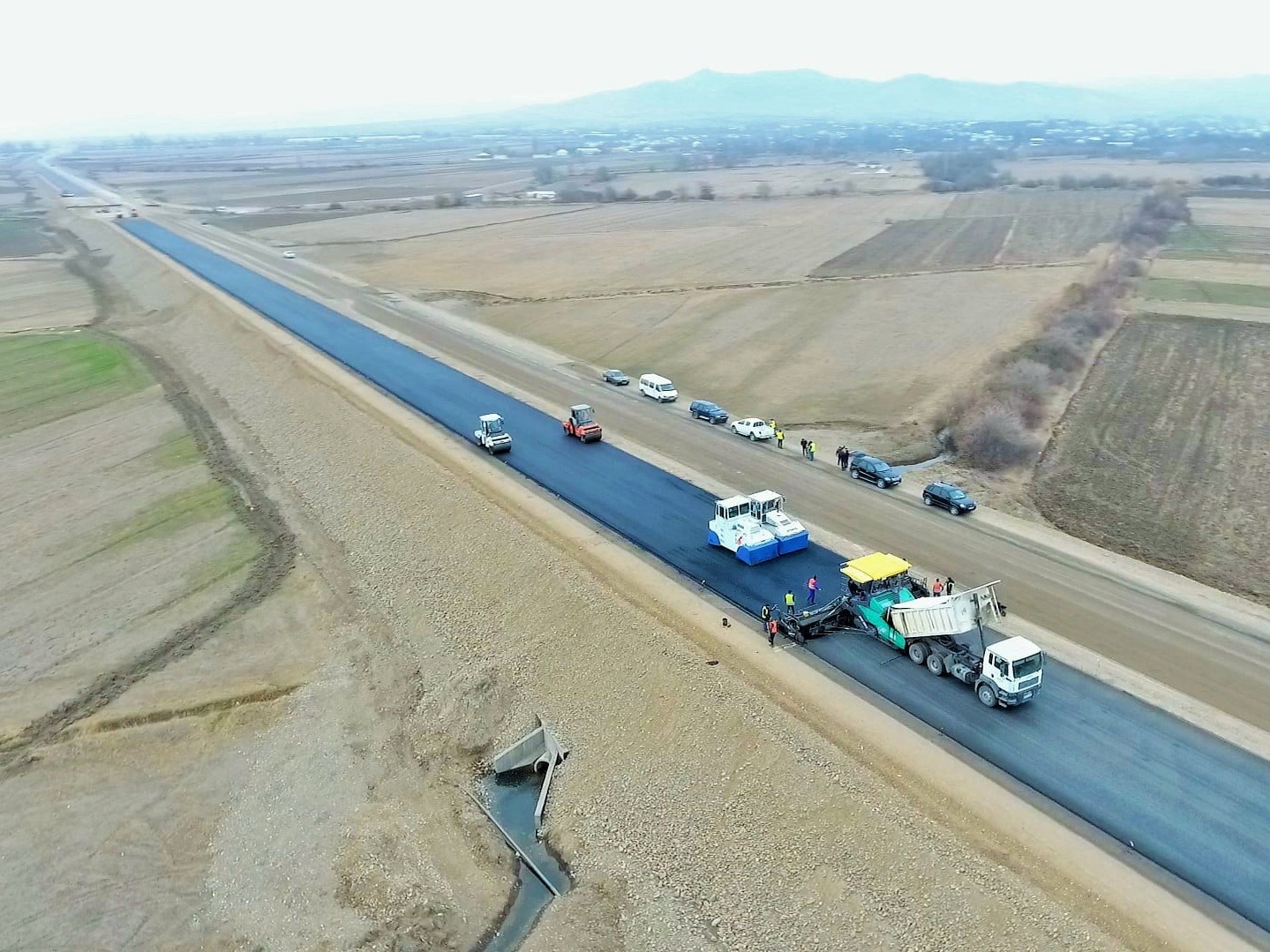 Азербайджан расширяет международную автомагистраль между Европой и Азией - ФОТО
